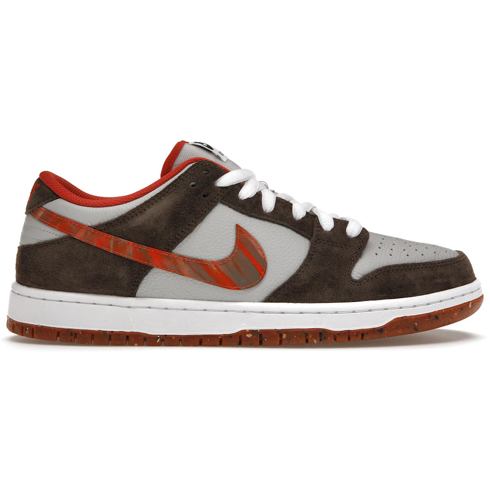 Nike SB Dunk Low Crushed D.C. Sneakers