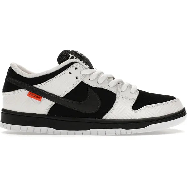 Nike sb dunk medicom hotsell
