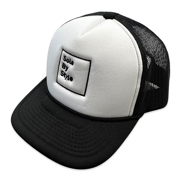 Cheap Sneakersbe Jordan Outlet Classic Logo Trucker Hat Black/White Hats