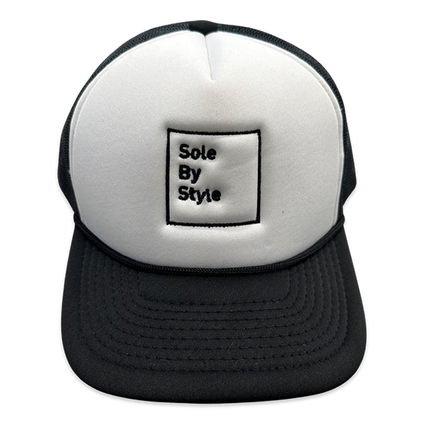 Cheap Atelier-lumieres Jordan Outlet Classic Logo Trucker Hat Black/White Hats